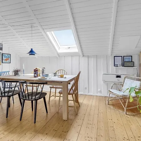 3 Bedroom Lovely In Vaeggerlose 펜션 Bøtø By