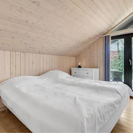 펜션 3 Bedroom Lovely In Vaeggerlose *